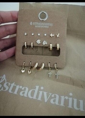 Stradivarious küpe
