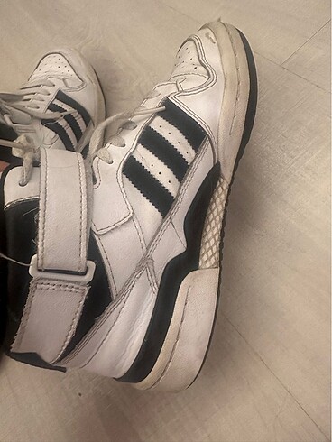 36 Beden beyaz Renk Orijinal Adidas ayakkabı