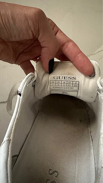 40 Beden Guess Beyaz Spor Ayakkabı | 40 no