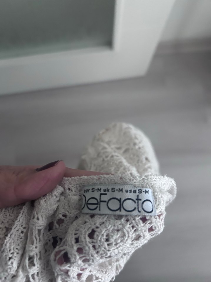 Dantel Detaylı Kısa Kollu Beyaz Bluz - Görsel 3