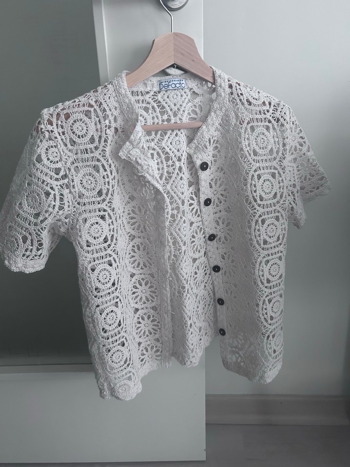 Dantel Detaylı Kısa Kollu Beyaz Bluz - Görsel 2