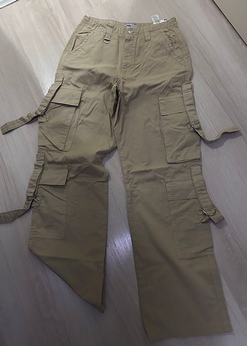 Kadın Bej Kemerli Rahat Kesim Kargo Pantolon - Görsel 3