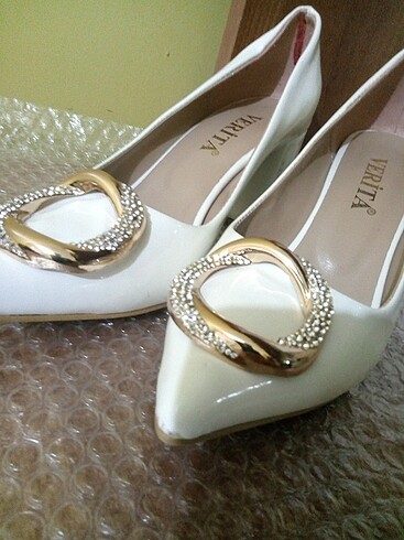 Beyaz topuklu ayakkabi - Görsel 5