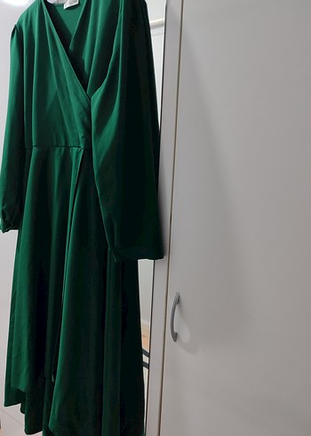 Uzun Yeşil Drapeli V Yaka Elbise - Görsel 2
