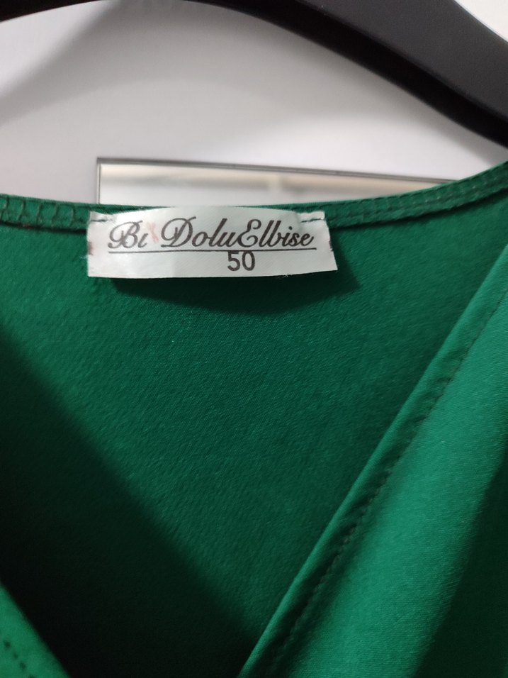 Uzun Yeşil Drapeli V Yaka Elbise - Görsel 5