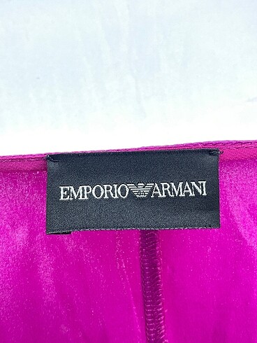 36 Beden çeşitli Renk Emporio Armani Bluz %70 İndirimli.