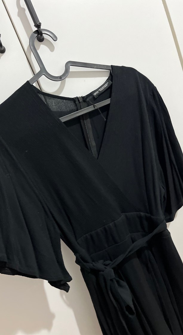 Siyah Midi V Yaka Şort Etek Elbise - Görsel 3