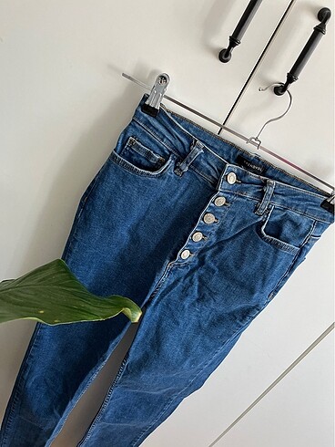 Trendyol & Milla Yüksek bel kot pantolon