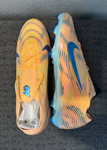 44 Beden Nike Krampon 43 Giyene tam
