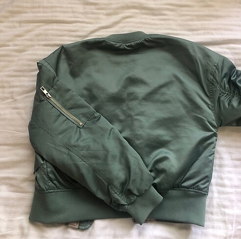 Only ONLY BOMBER CEKET
