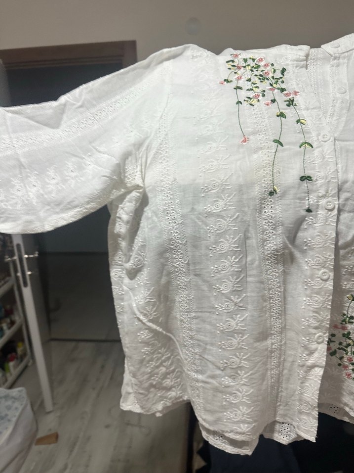 Nakışlı Beyaz Hamile Bluzu - Görsel 5