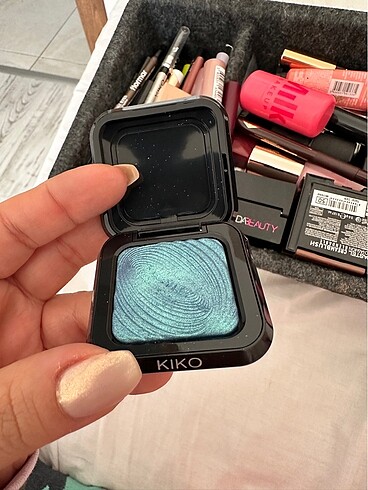 Kiko 04 Water Far