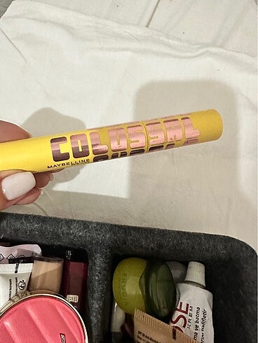Maybelline Maybelline Bumble Maskara Siyah