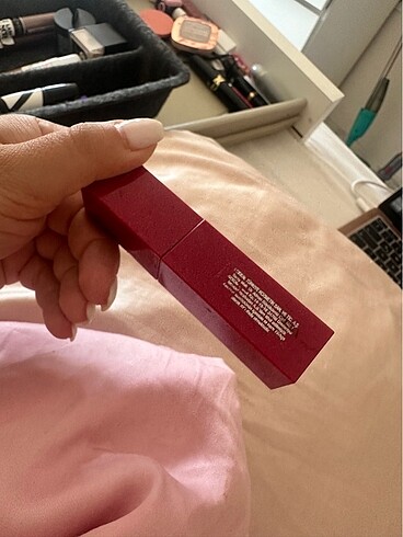 Beden bordo Renk Maybelline 30 Unrıvaled Rengi Lipglos Ruj