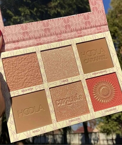 Benefit aydınlatıcı palet