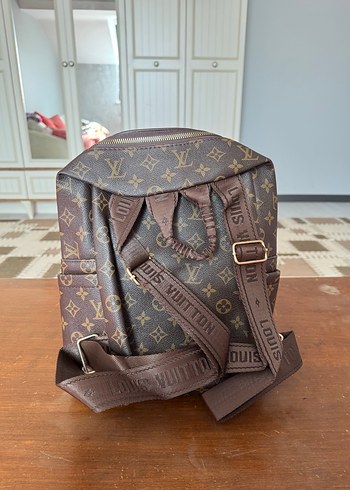 Kahverengi Deri Kadın Sırt Çantası - Görsel 2