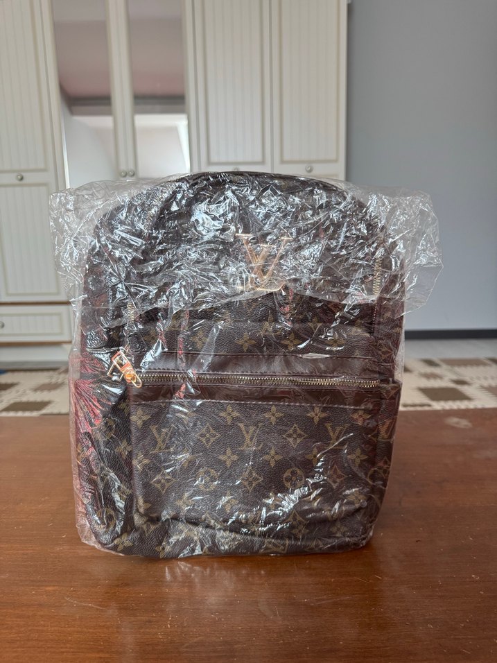 Kahverengi Deri Kadın Sırt Çantası - Görsel 3