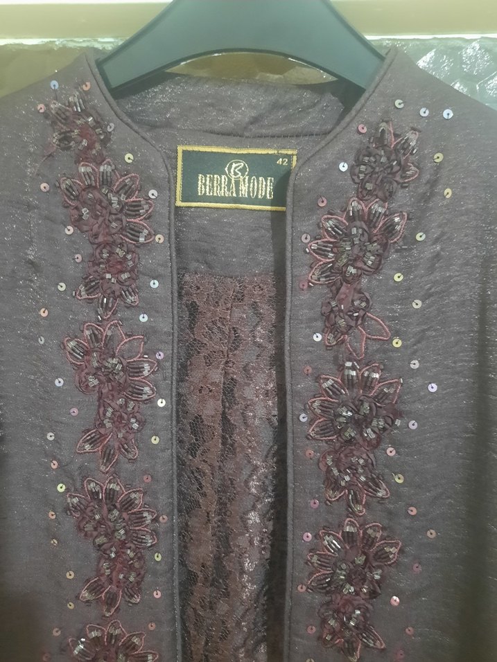 Bordo Nakışlı Uzun Kadın Ceket - Görsel 4