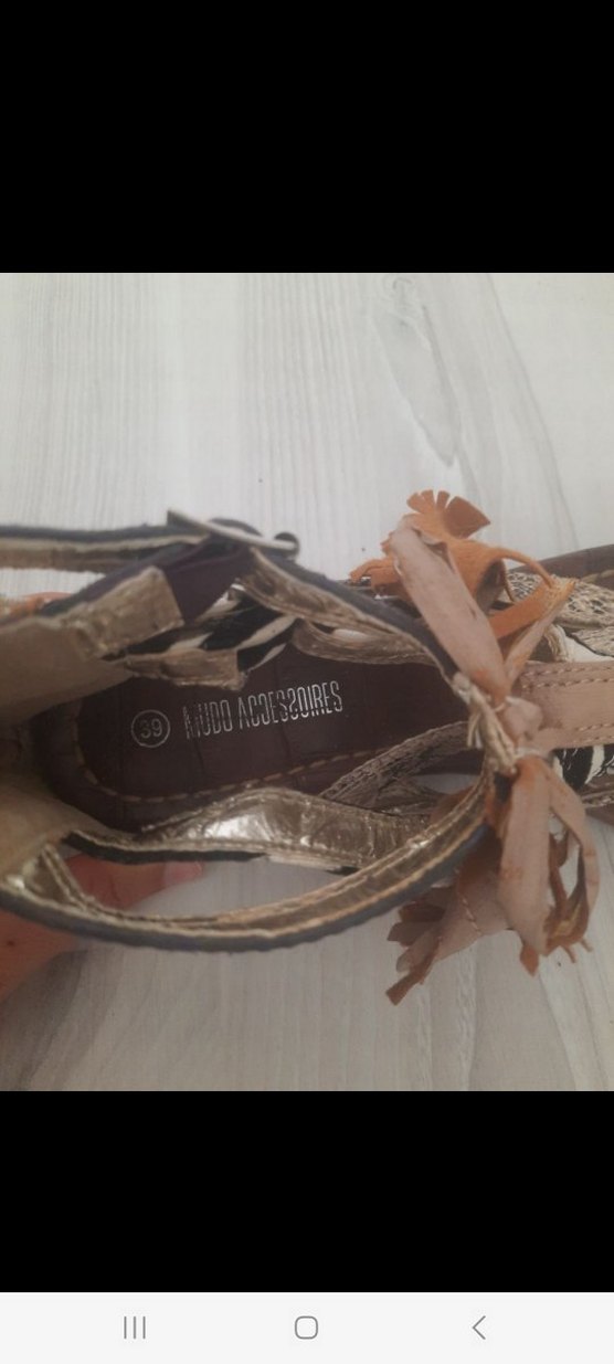 MUDO Deri Toka Detaylı Yılan Desenli  Sandalet - Görsel 5