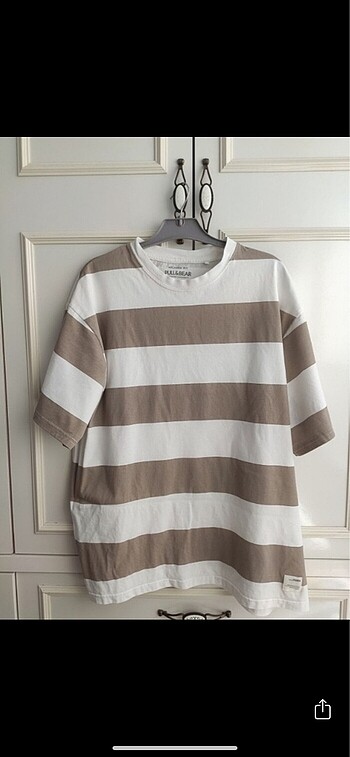 Pull and Bear Pull and bear t-shirt
