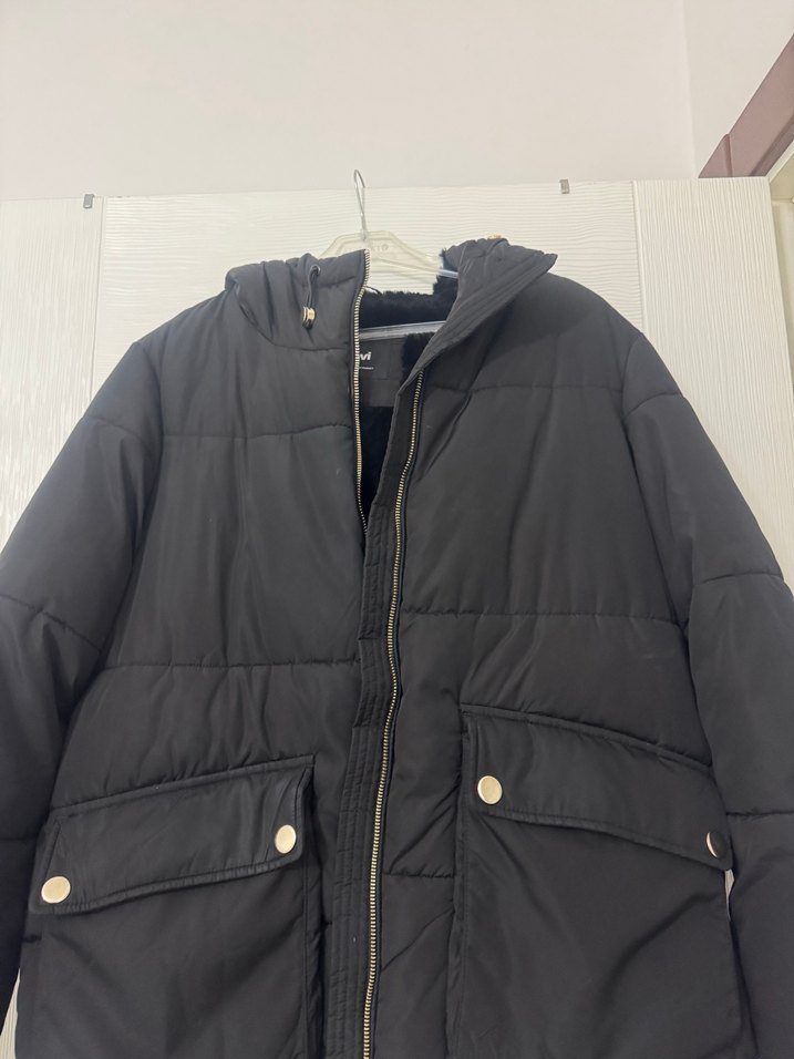 Siyah Fermuarlı Kadın Kışlık Mont - Görsel 2