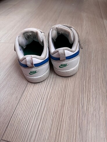 27 Beden Nike 27 numara Sneaker