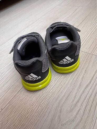 25 Beden Adidas 25 numara
