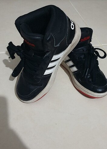 30 Beden Adidas basketbol ayakkabı