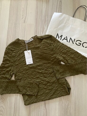 Mango fırfırlı uzun kollu bluz haki