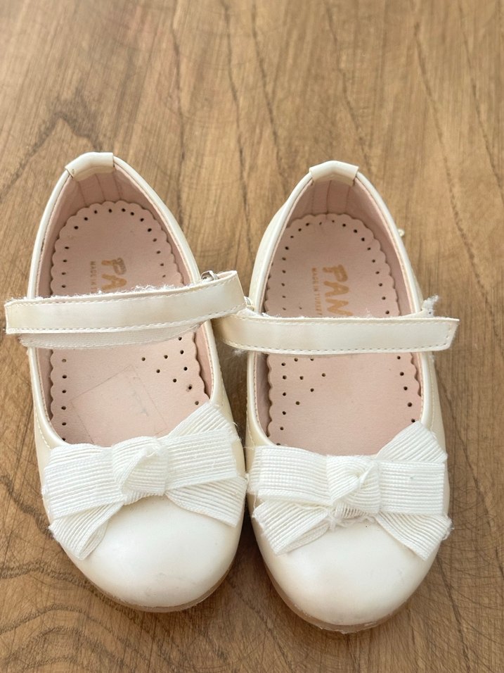 Kız Çocuk Beyaz Fiyonk Detaylı Babet - Görsel 2