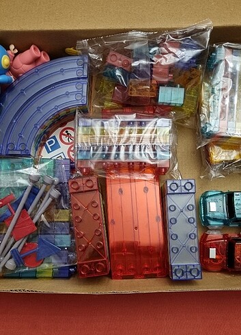 Diğer Manyetik blok oyuncak.
