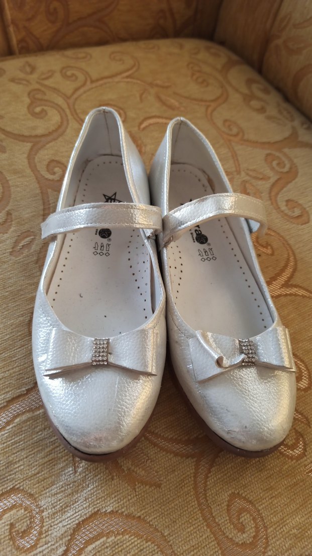 Kız Çocuk Beyaz Tokalı Babet Ayakkabı - Görsel 5