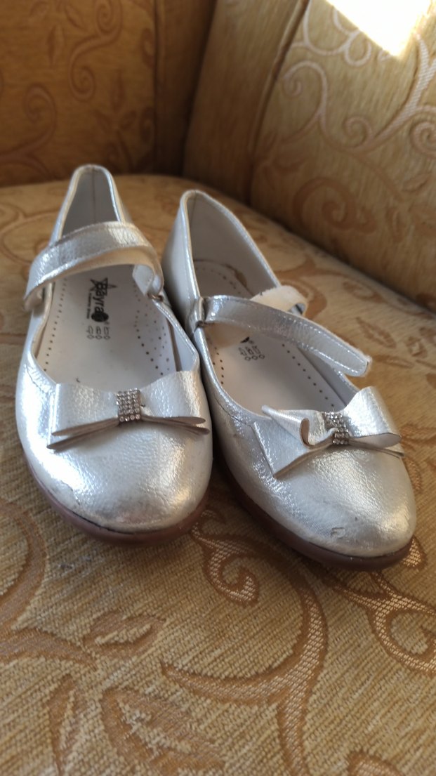 Kız Çocuk Beyaz Tokalı Babet Ayakkabı - Görsel 2