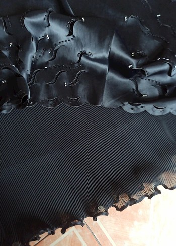 Siyah İşlemeli Uzun Kadın Etek - Görsel 4