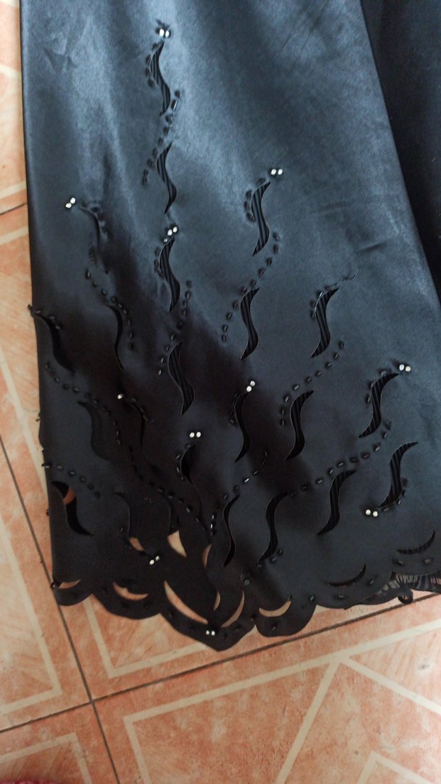 Siyah İşlemeli Uzun Kadın Etek - Görsel 3