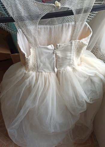 Kız Çocuk Beyaz Fırfırlı Straplez Elbise - Görsel 4