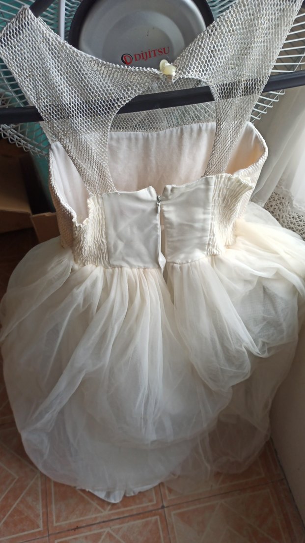 Kız Çocuk Beyaz Fırfırlı Straplez Elbise - Görsel 4