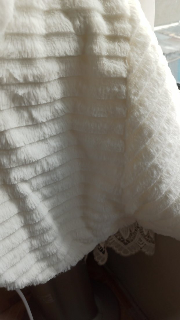 Beyaz Kadın Kürk Detaylı Midi Mont - Görsel 2