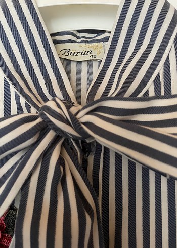 Nakışlı Pilili Lacivert Uzun Elbise - Görsel 3