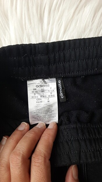 xs Beden Adidas tek alt