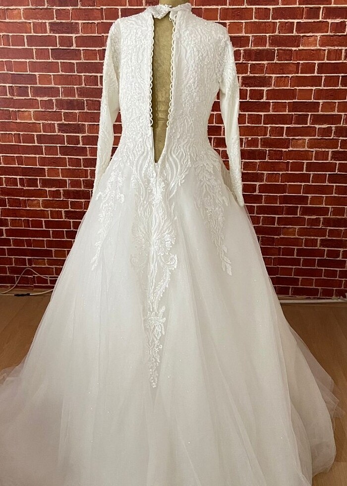 Büyük beden tesettür gelinlik - Görsel 3