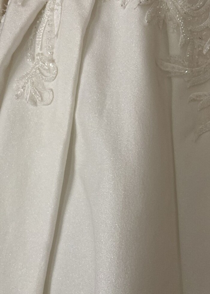 Saten gelinlik tesettür  - Görsel 2