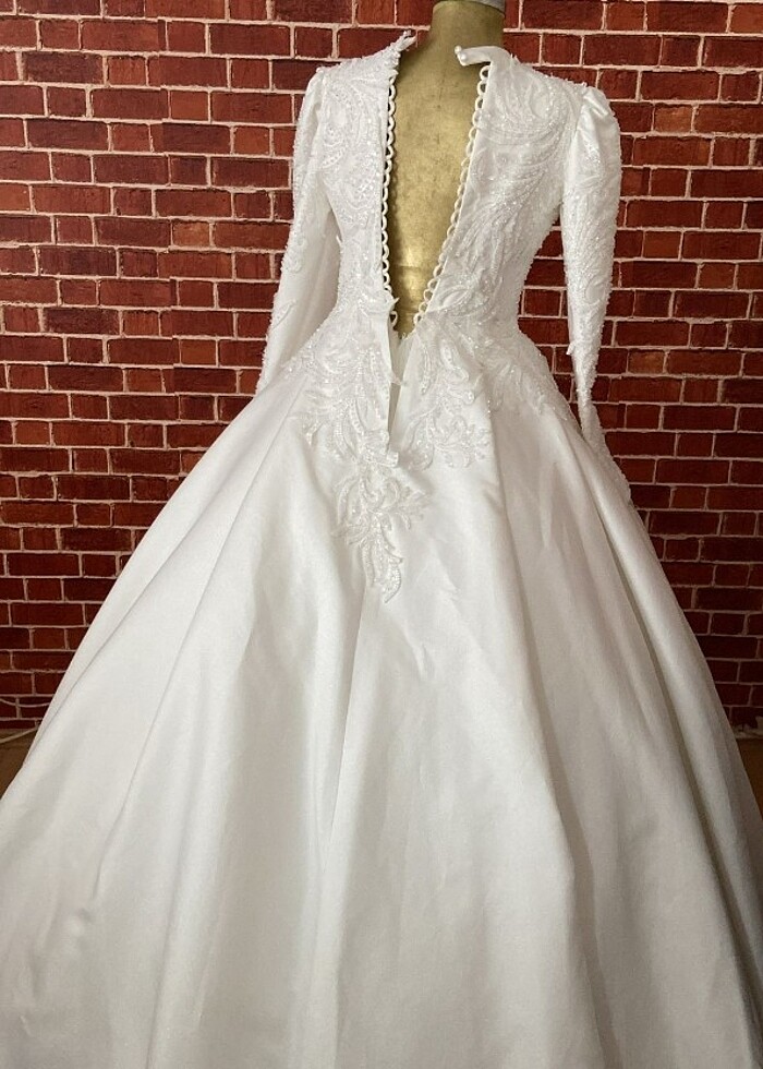 Saten gelinlik tesettür  - Görsel 5