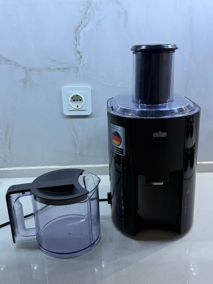 Siyah Braun Katı Meyve Sıkacağı - Görsel 3