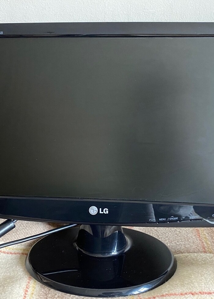 Lg w1943 Monitör 18,5 inç - Görsel 2
