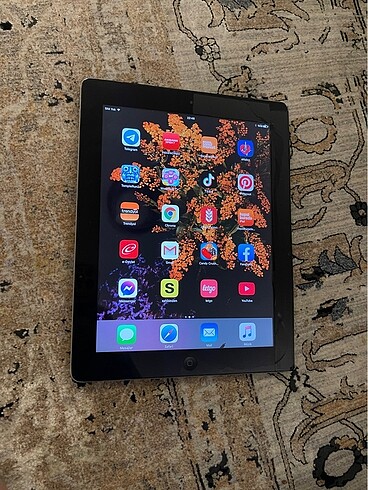 Beden İpad 3 16 gb dış ekranı çatlak