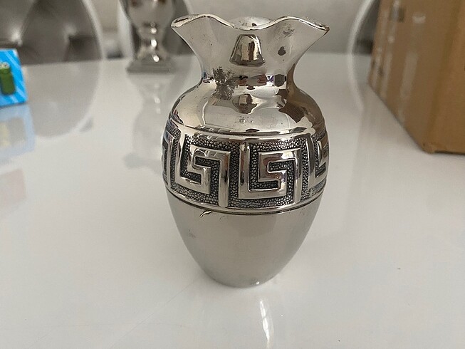 Gümüş vazo