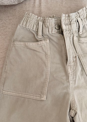 Yüksek Bel Bej Mini Şort - Görsel 2