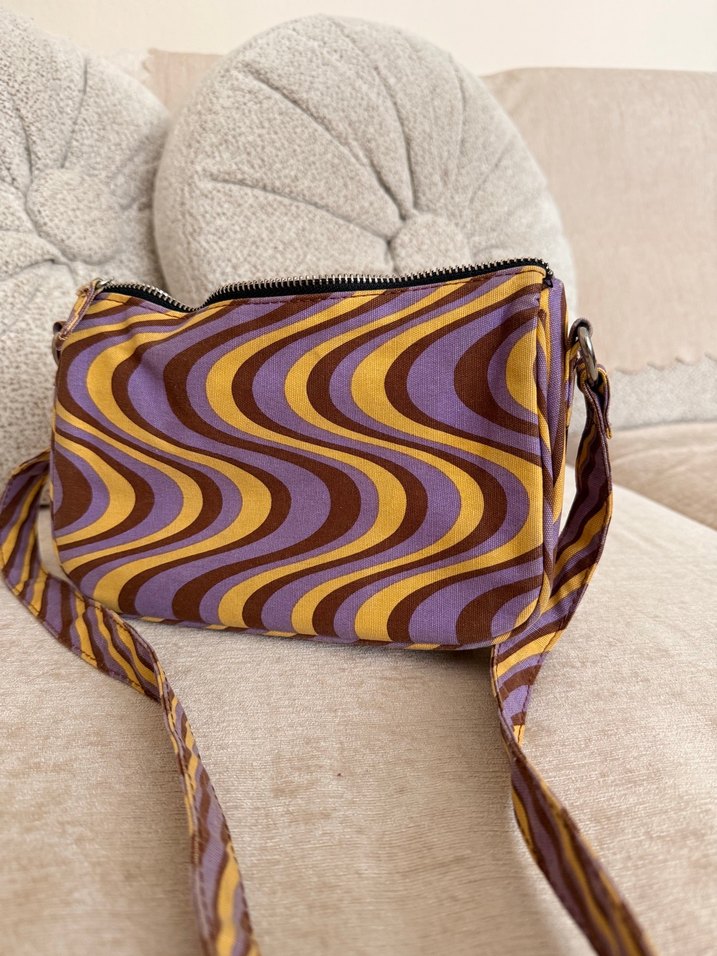 Retro Mor Dalgalı Desenli Kadın Çanta - Görsel 3
