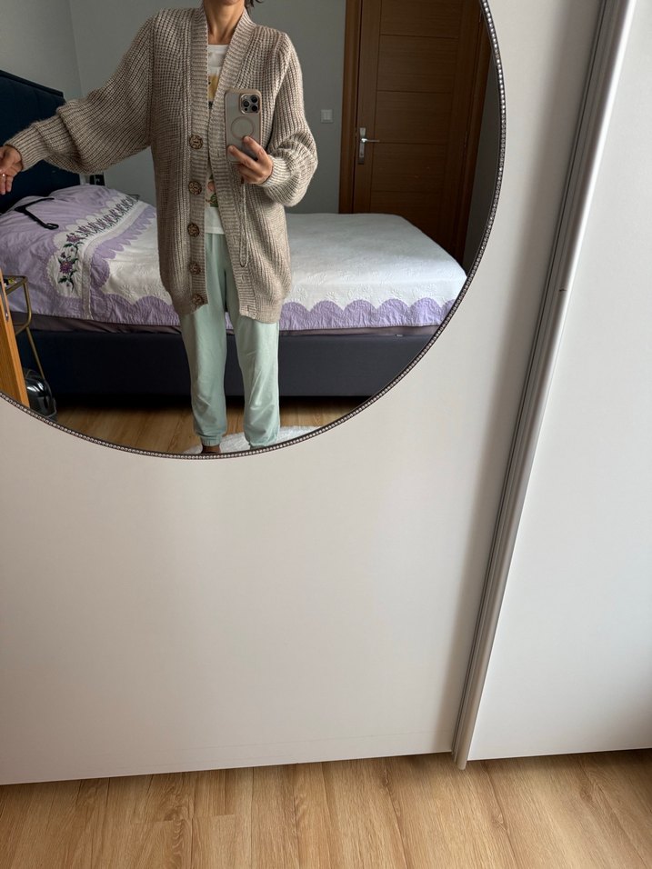 Düğmeli Gri Kadın Triko Hırka - Görsel 2